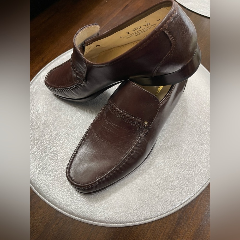 NWOB David Taylor Loafer Shoe SZ 8 Brown